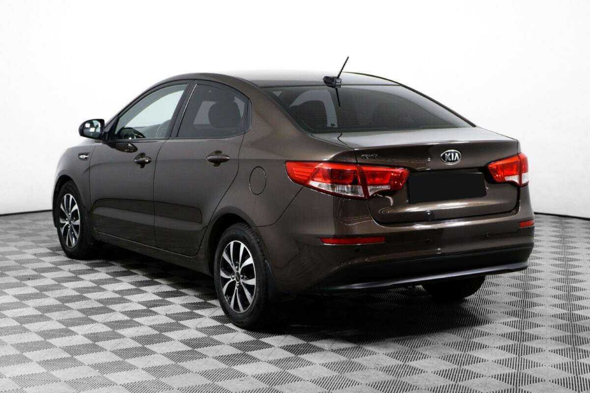 Kia Rio с пробегом — 2017 год. Фото: #6