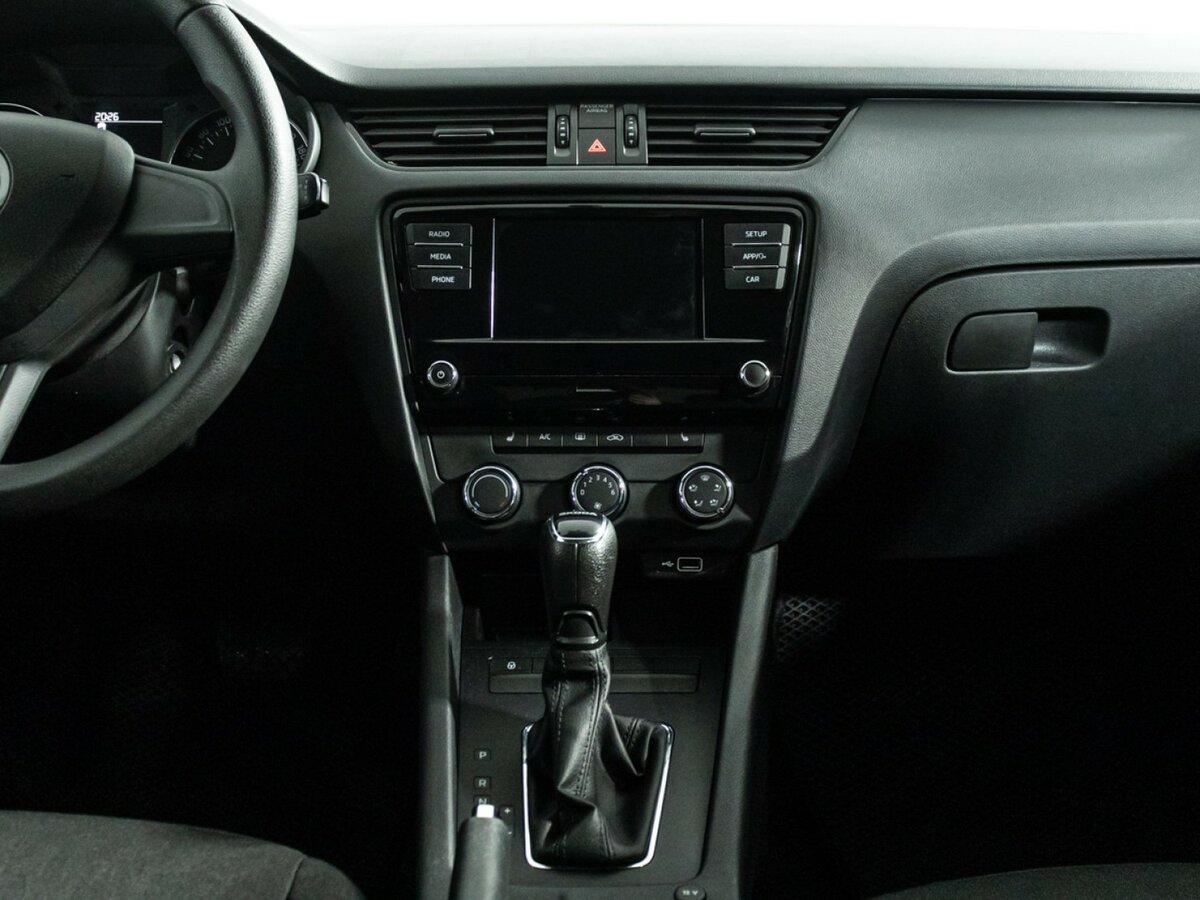 Skoda Octavia с пробегом — 2018 год. Фото: #12