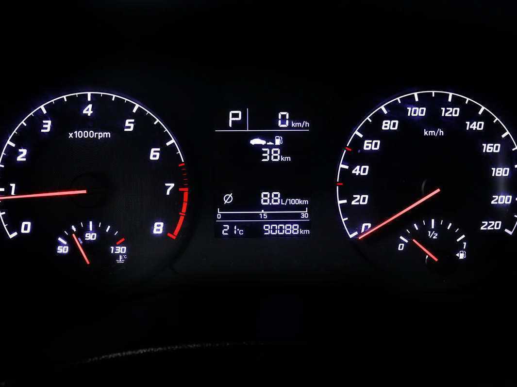 Hyundai Solaris с пробегом — 2021 год. Фото: #9