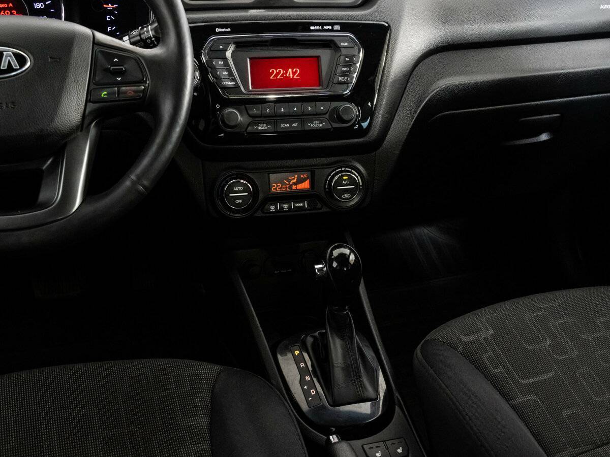 Kia Rio с пробегом — 2014 год. Фото: #11