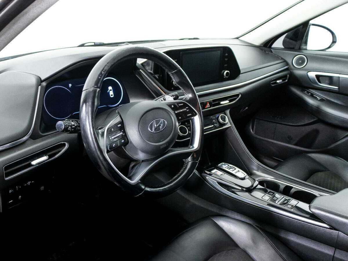 Hyundai Sonata с пробегом — 2019 год. Фото: #10