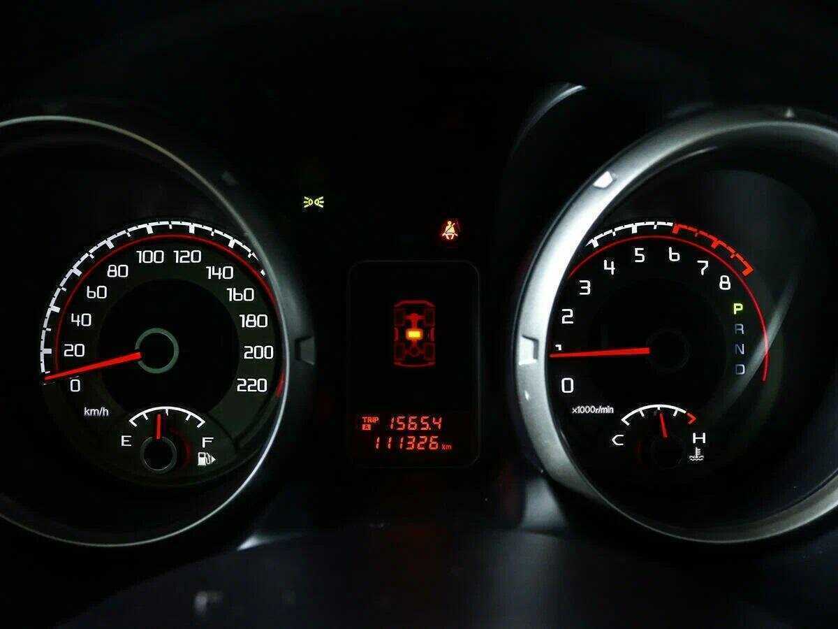 Mitsubishi Pajero с пробегом — 2013 год. Фото: #8