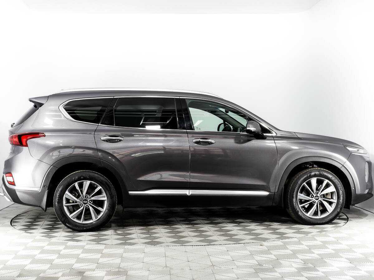 Hyundai Santa Fe с пробегом — 2019 год. Фото: #3