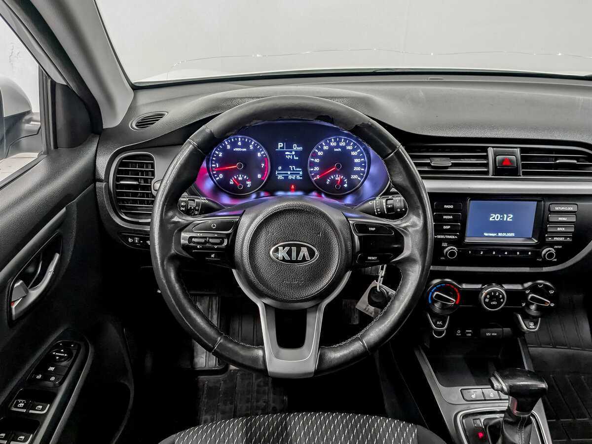 Kia Rio с пробегом — 2020 год. Фото: #20