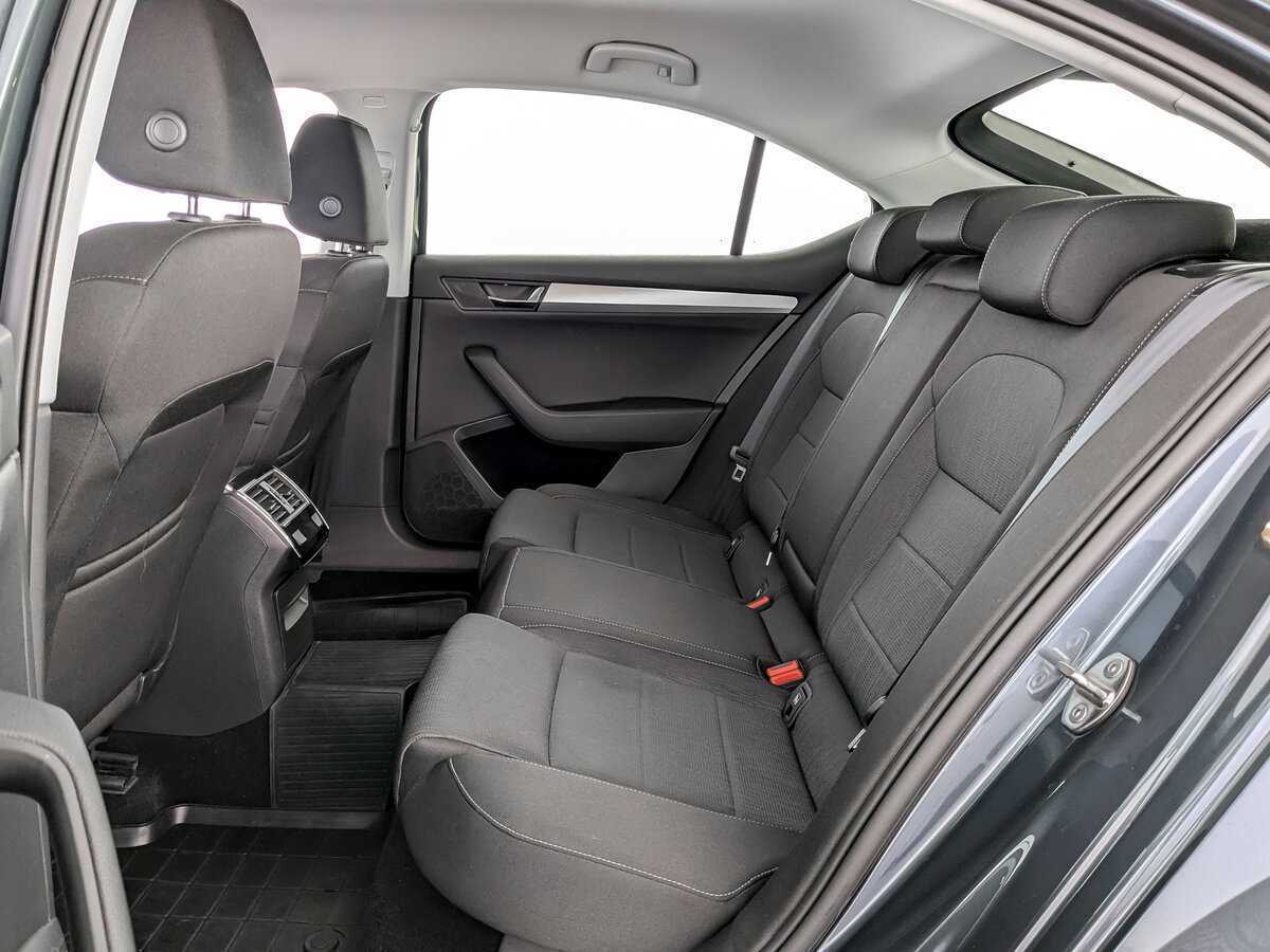 Skoda Superb с пробегом — 2018 год. Фото: #9