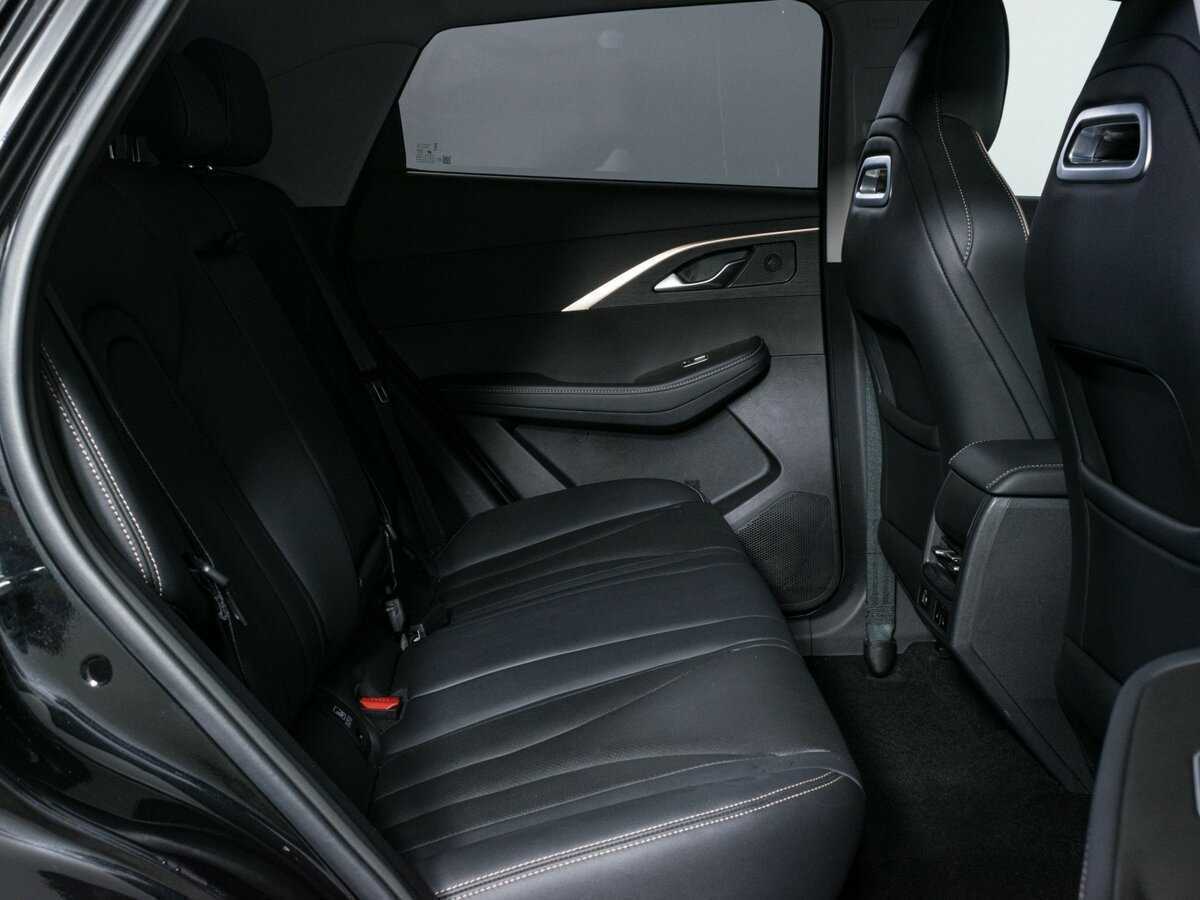 OMODA C5 с пробегом — 2024 год. Фото: #10