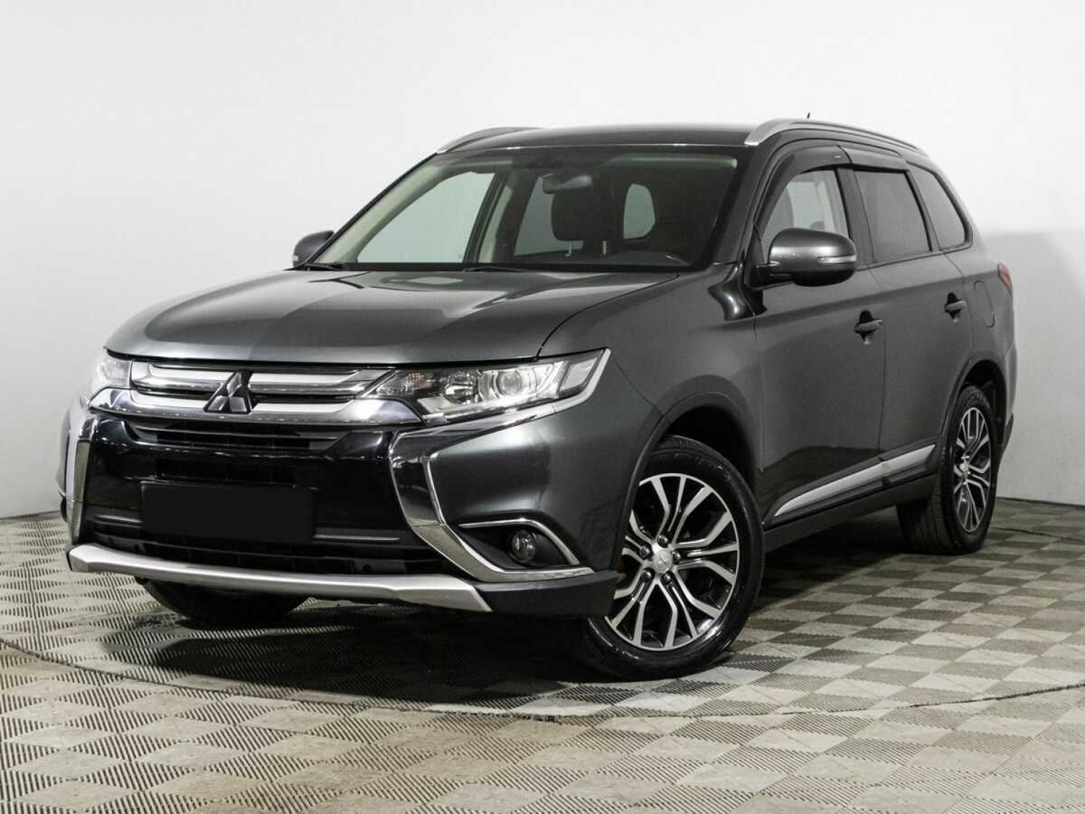 Mitsubishi Outlander с пробегом — 2015 год. Фото: #0