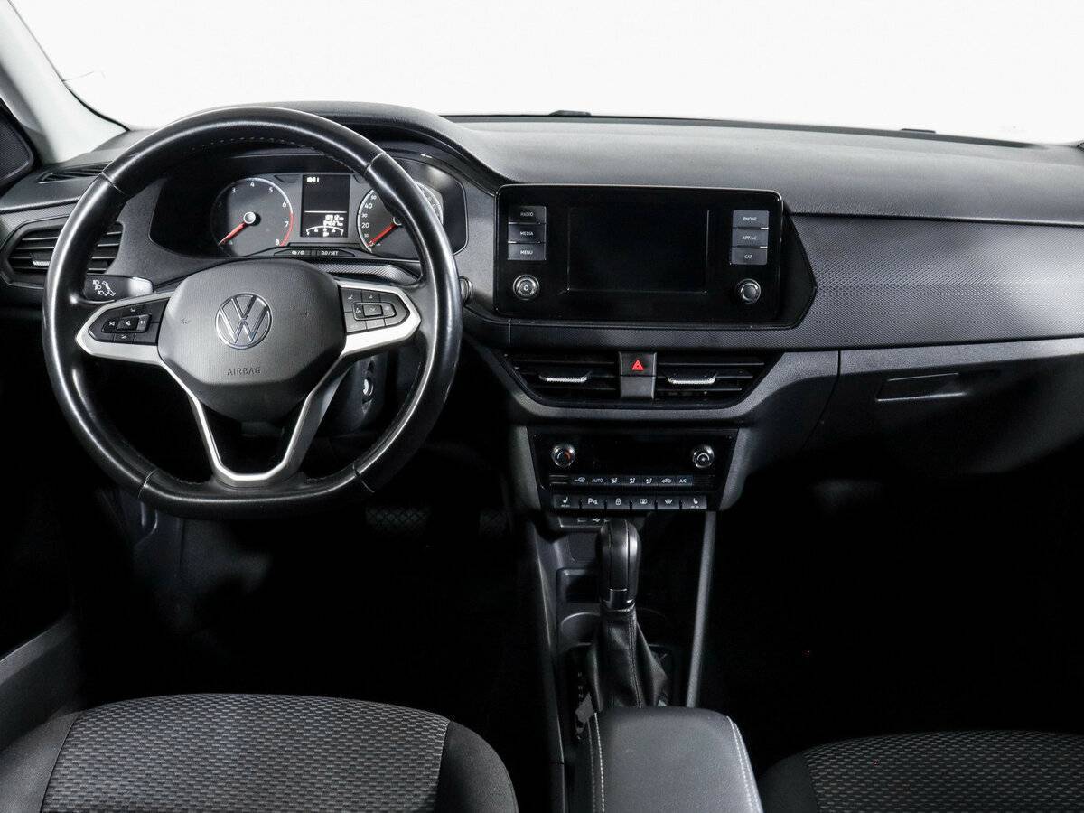 Volkswagen Polo с пробегом — 2021 год. Фото: #8