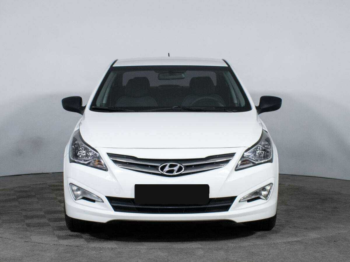 Hyundai Solaris с пробегом — 2015 год. Фото: #1
