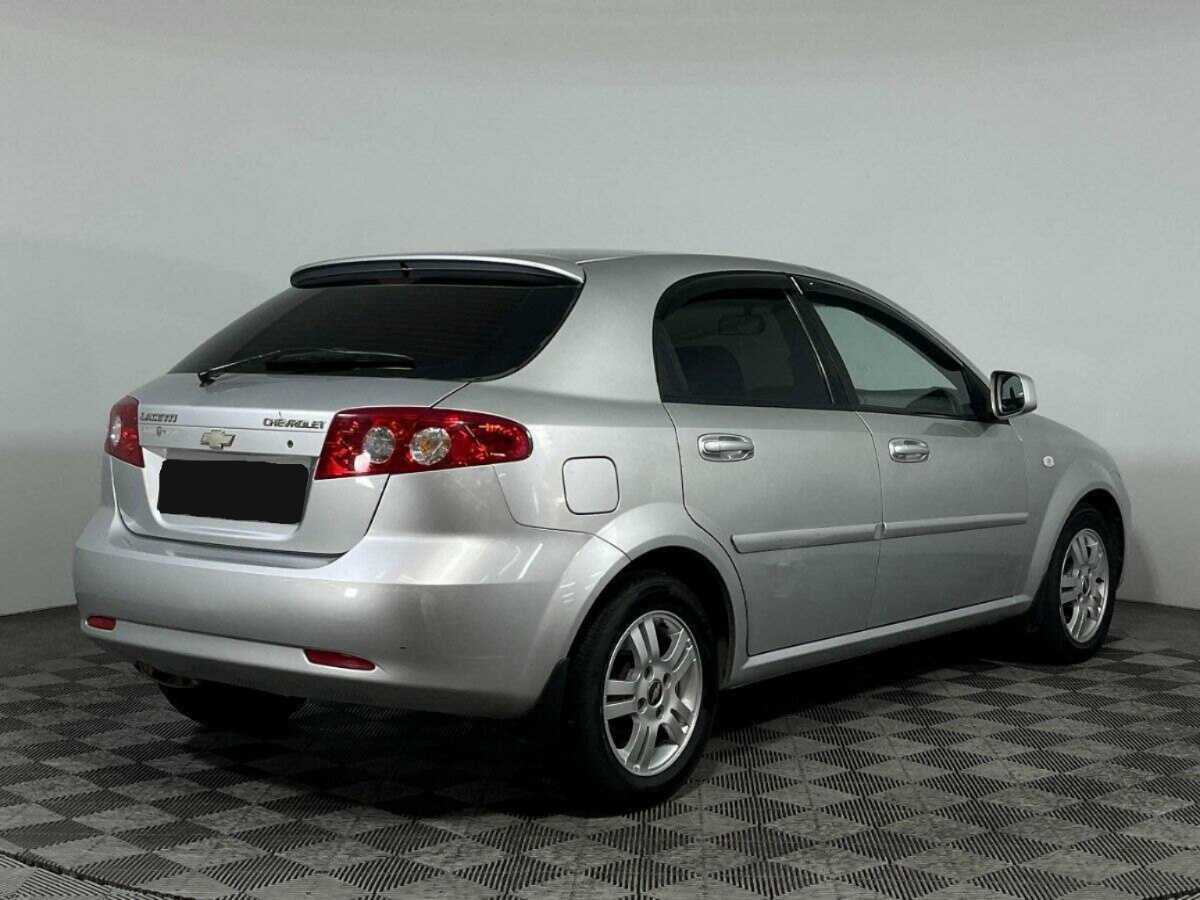 Chevrolet Lacetti с пробегом — 2012 год. Фото: #4