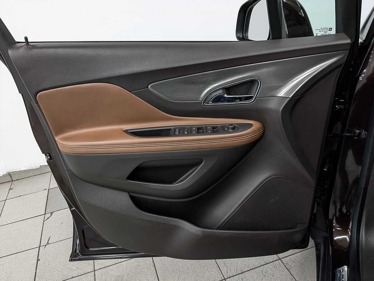 Opel Mokka с пробегом — 2014 год. Фото: #17