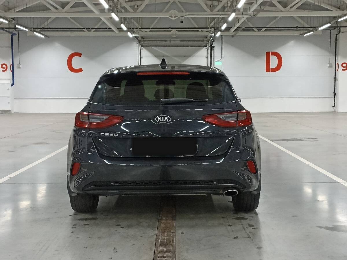 Kia Ceed с пробегом — 2021 год. Фото: #5