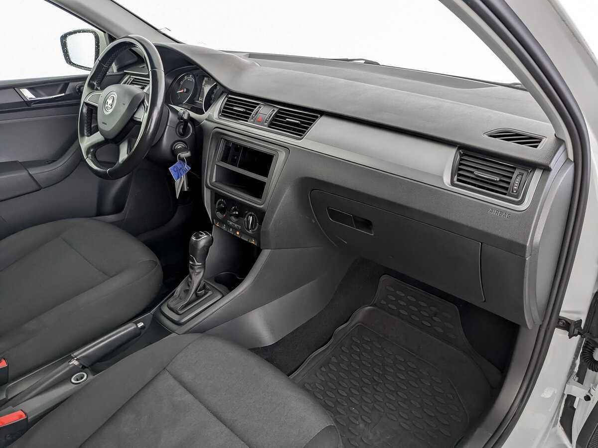 Skoda Rapid с пробегом — 2019 год. Фото: #8