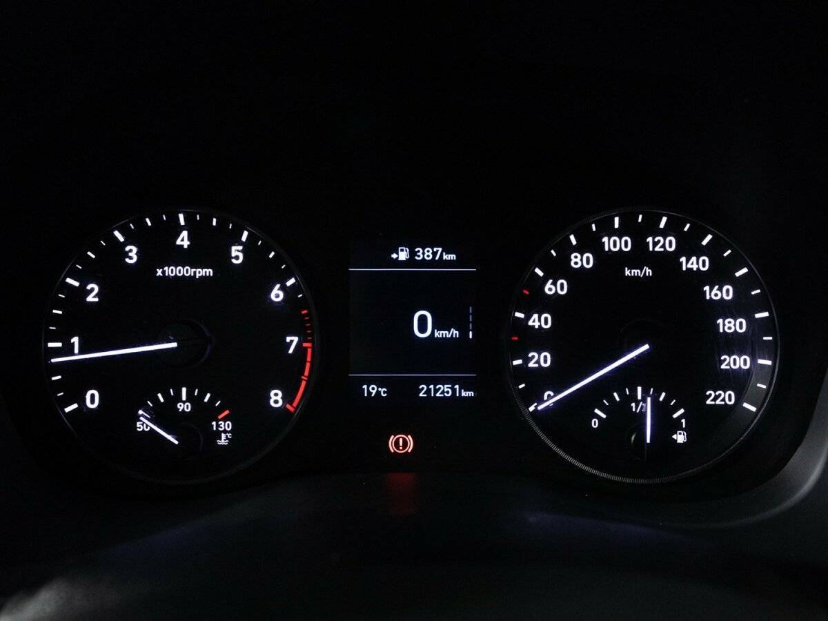 Hyundai Solaris с пробегом — 2017 год. Фото: #11