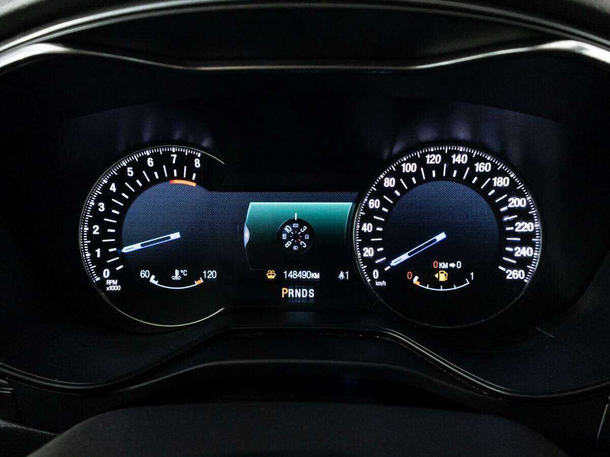 Ford Mondeo с пробегом — 2015 год. Фото: #11