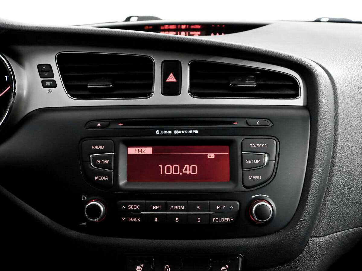 Kia Ceed с пробегом — 2014 год. Фото: #12