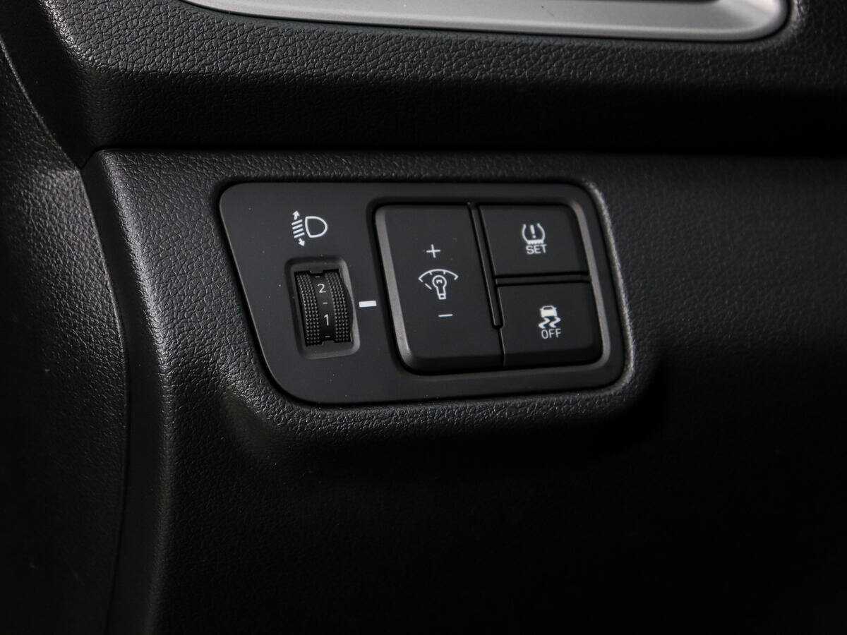 Hyundai Solaris с пробегом — 2019 год. Фото: #9