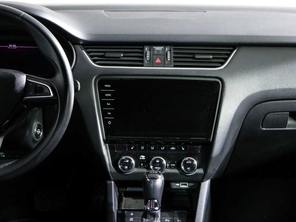 Skoda Octavia с пробегом — 2020 год. Фото: #12