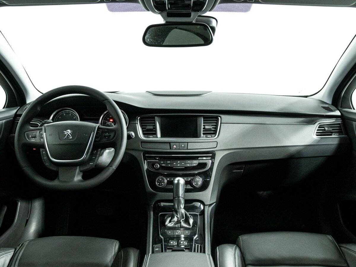 Peugeot 508 с пробегом — 2014 год. Фото: #12
