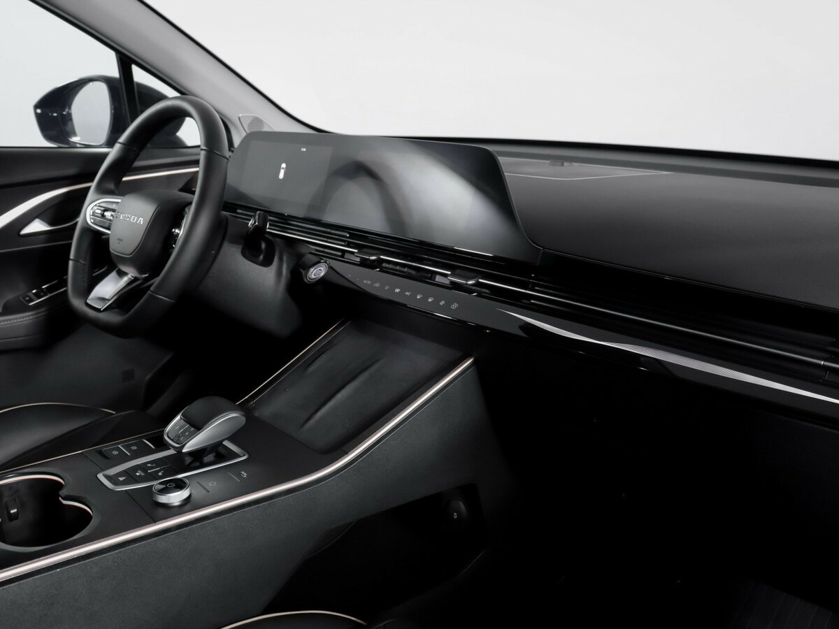 OMODA C5 с пробегом — 2023 год. Фото: #6