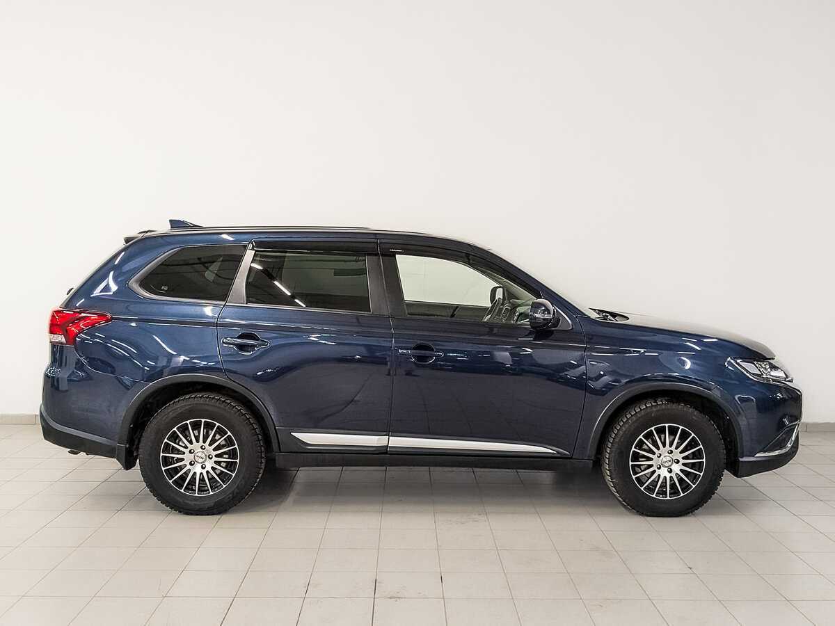 Mitsubishi Outlander с пробегом — 2019 год. Фото: #3