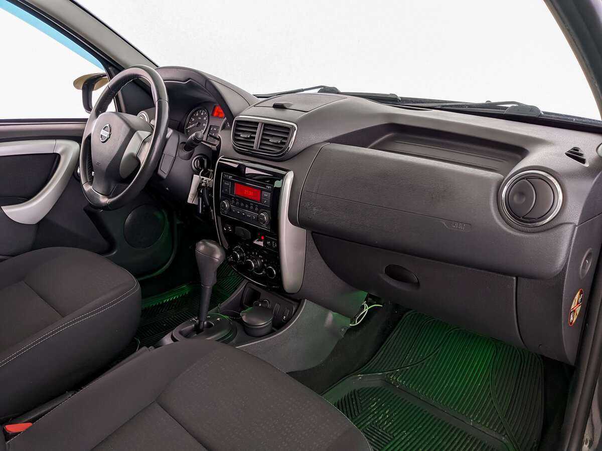 Nissan Terrano с пробегом — 2015 год. Фото: #7