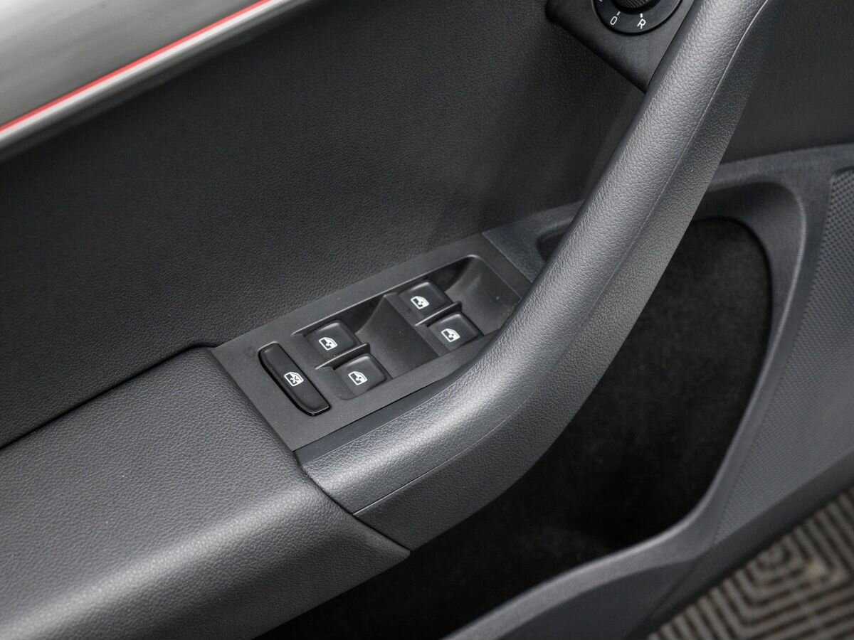 Skoda Octavia с пробегом — 2018 год. Фото: #12