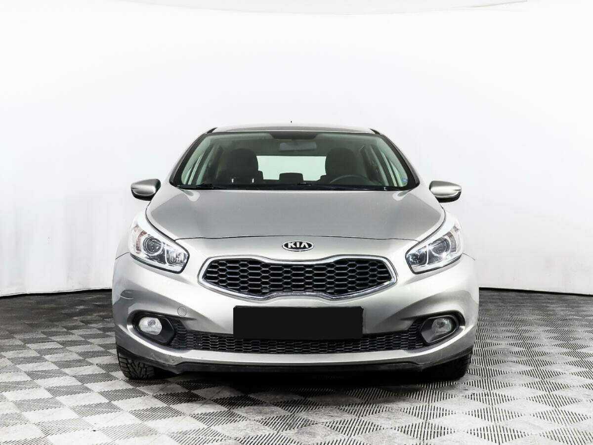 Kia Ceed с пробегом — 2013 год. Фото: #1