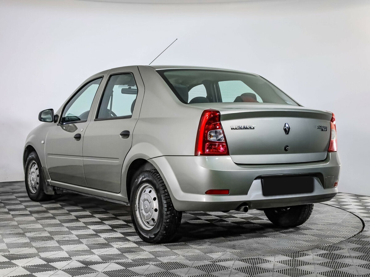 Renault Logan с пробегом — 2015 год. Фото: #5