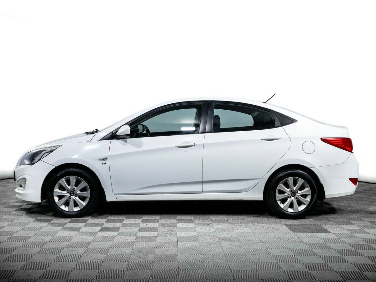 Hyundai Solaris с пробегом — 2016 год. Фото: #7