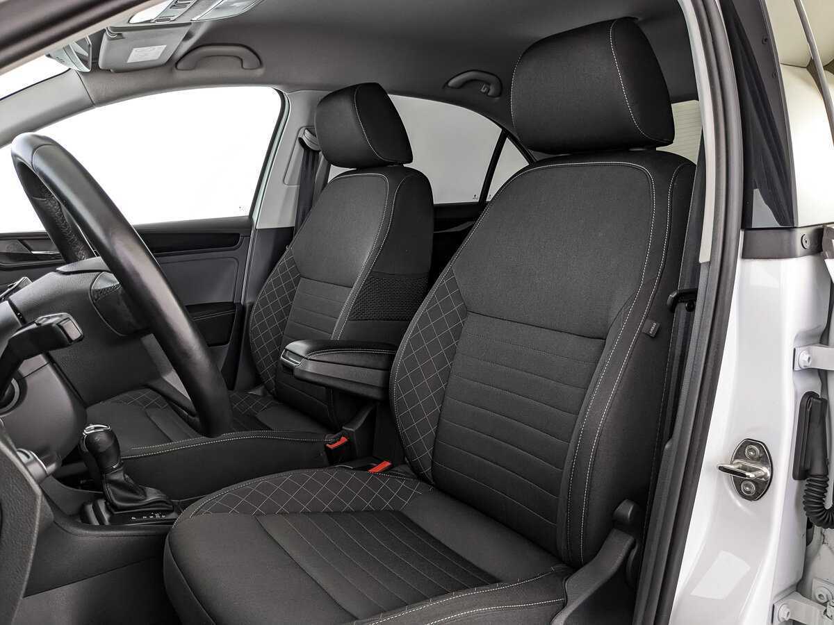 Skoda Rapid с пробегом — 2019 год. Фото: #15