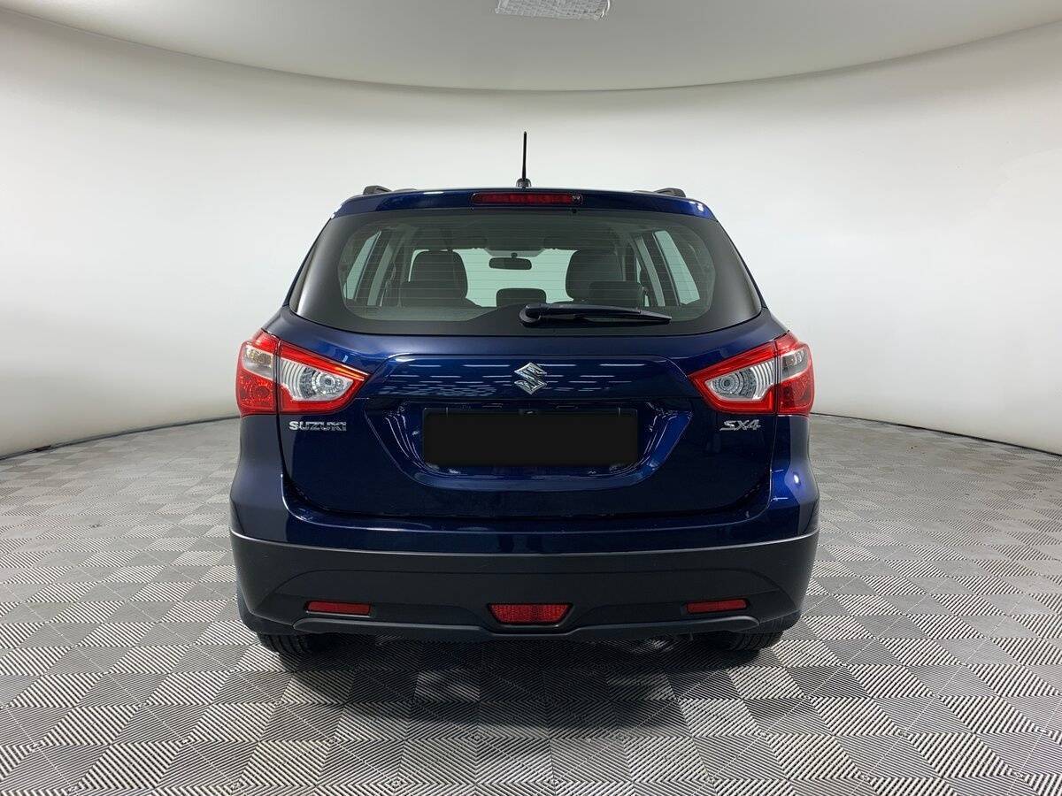 Suzuki SX4 с пробегом — 2018 год. Фото: #5
