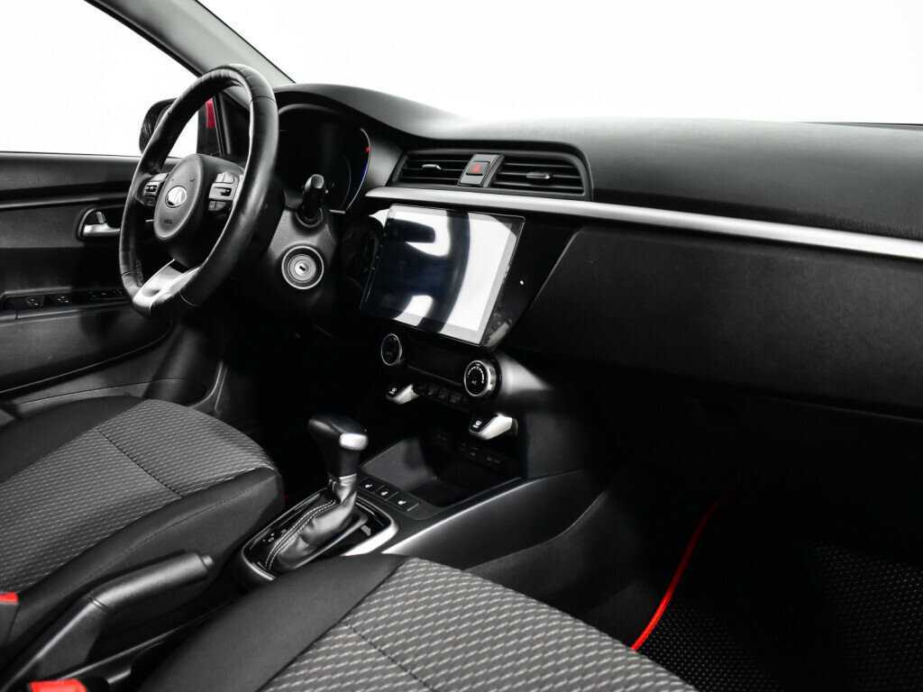 Kia Rio с пробегом — 2018 год. Фото: #8