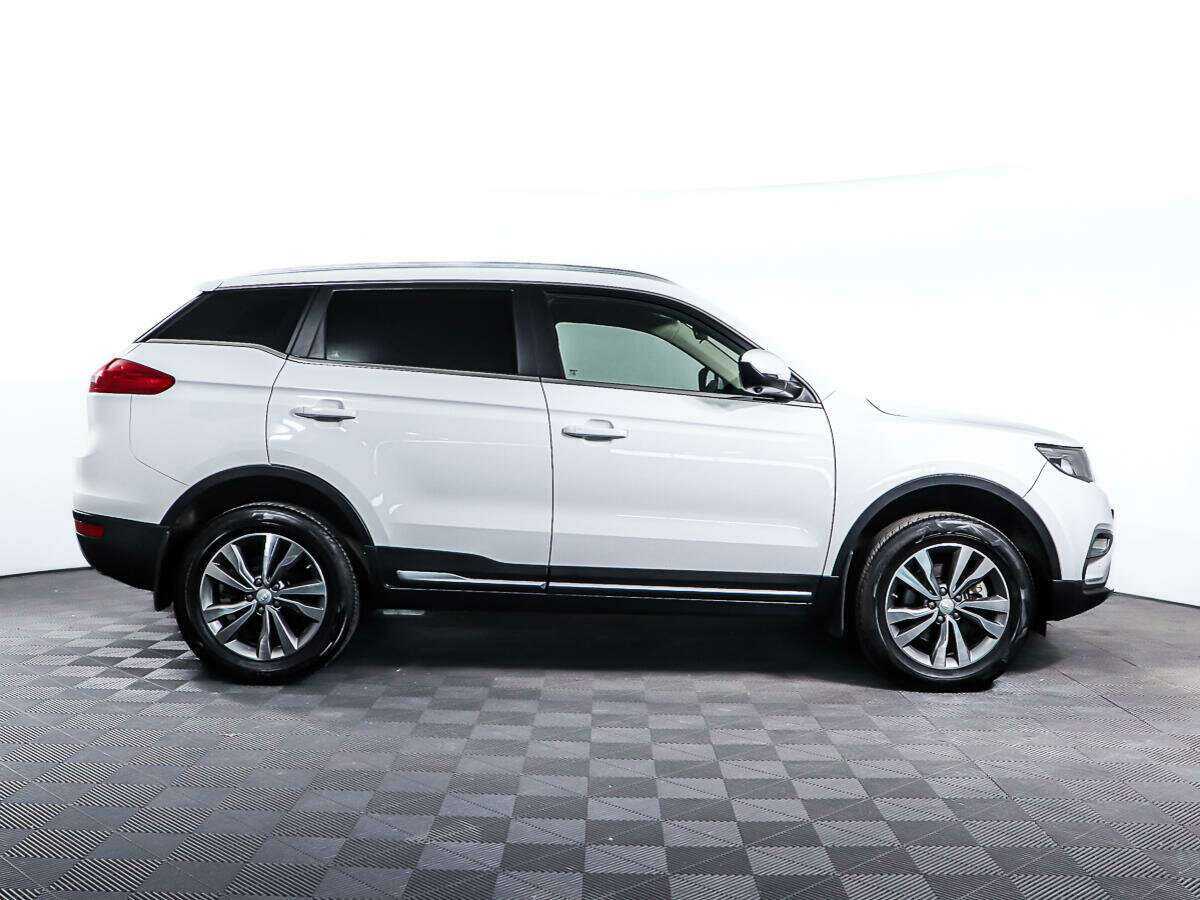 Geely Atlas с пробегом — 2021 год. Фото: #3