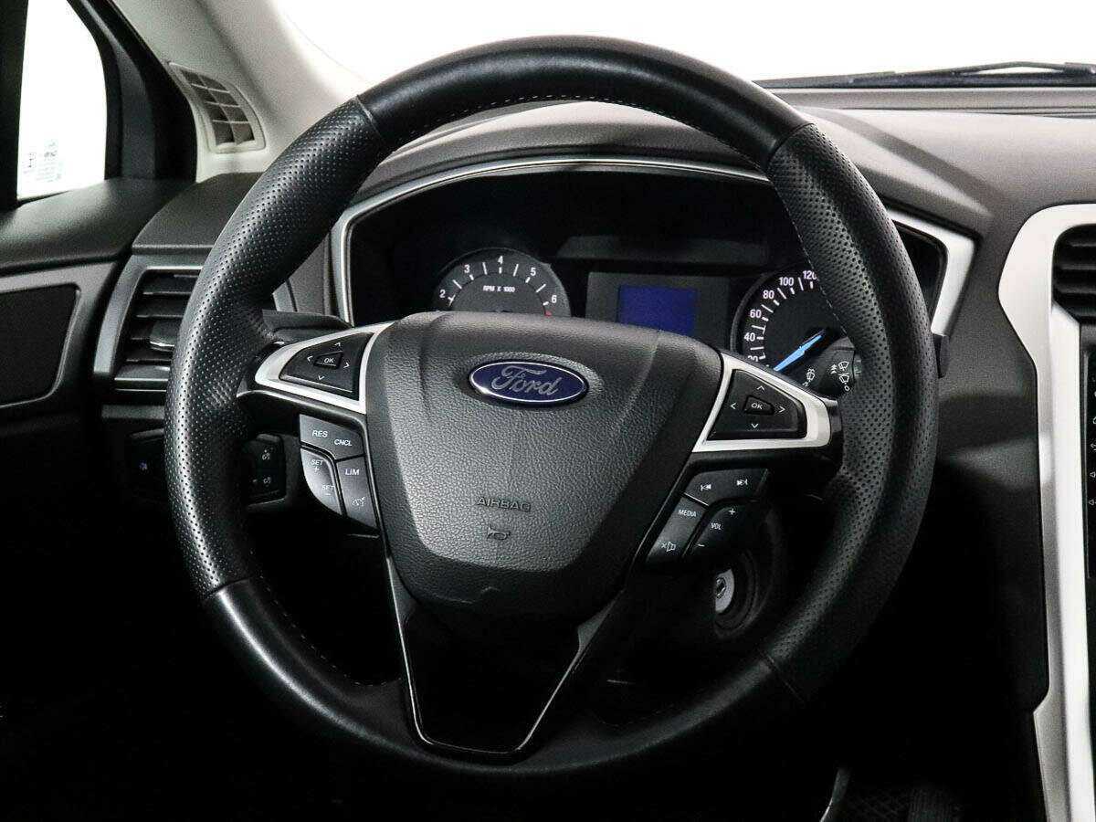 Ford Mondeo с пробегом — 2015 год. Фото: #10