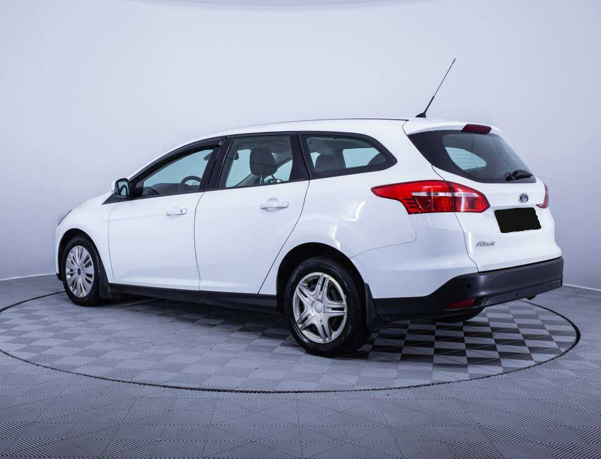 Ford Focus с пробегом — 2015 год. Фото: #6