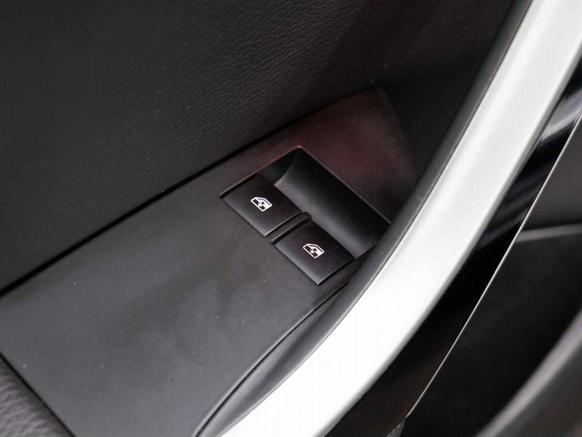 Opel Astra с пробегом — 2013 год. Фото: #16