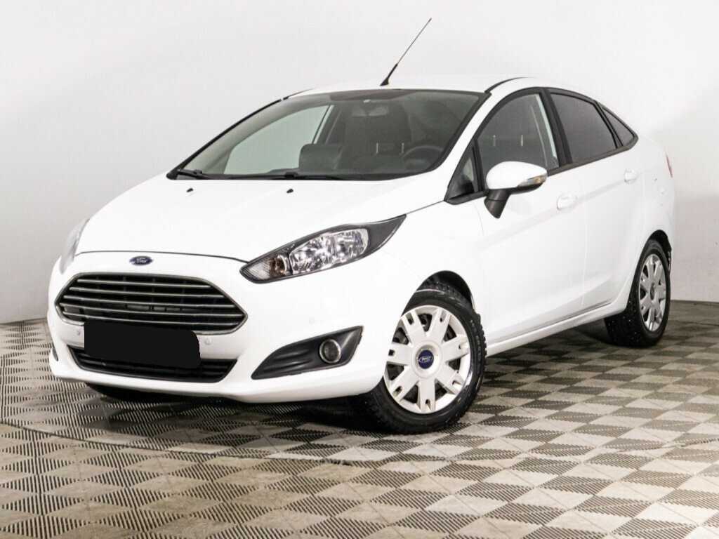 Ford Fiesta с пробегом — 2015 год. Фото: #0