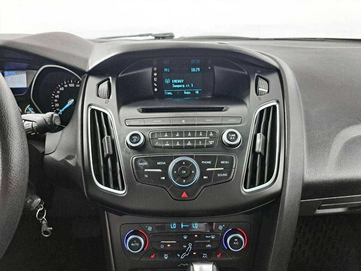 Ford Focus с пробегом — 2015 год. Фото: #12