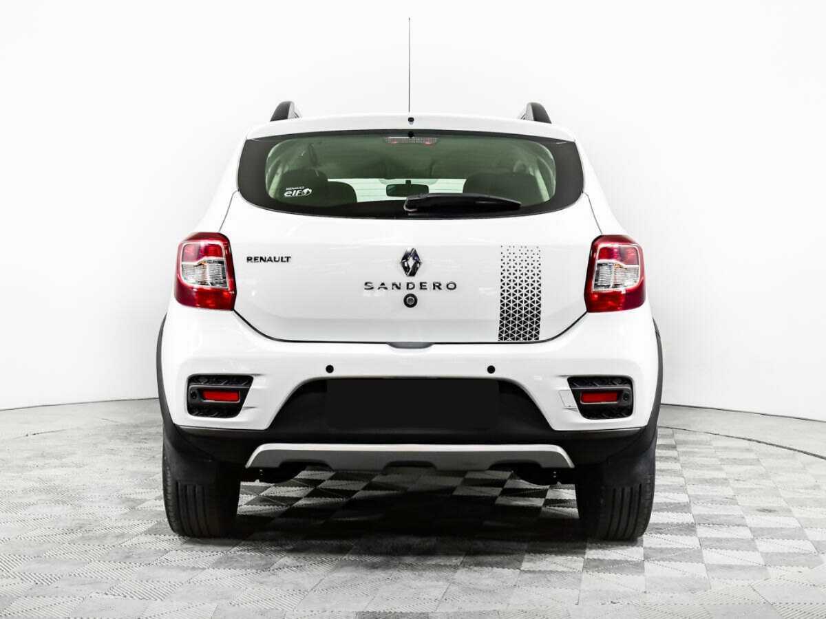 Renault Sandero с пробегом — 2017 год. Фото: #4