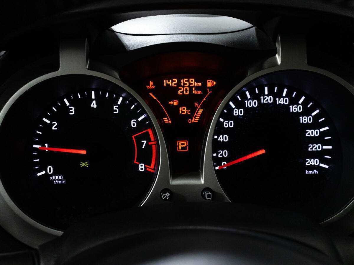 Nissan Juke с пробегом — 2014 год. Фото: #11