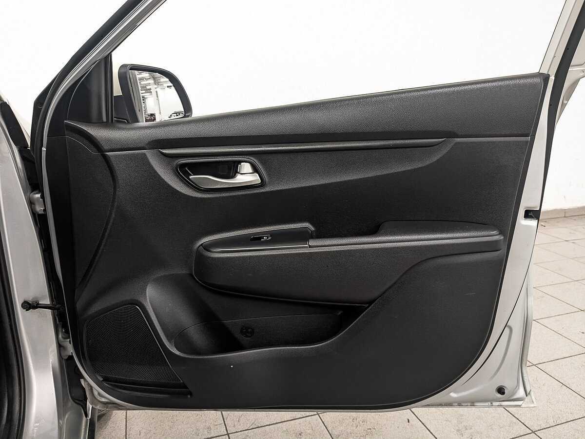 Kia Rio с пробегом — 2020 год. Фото: #24