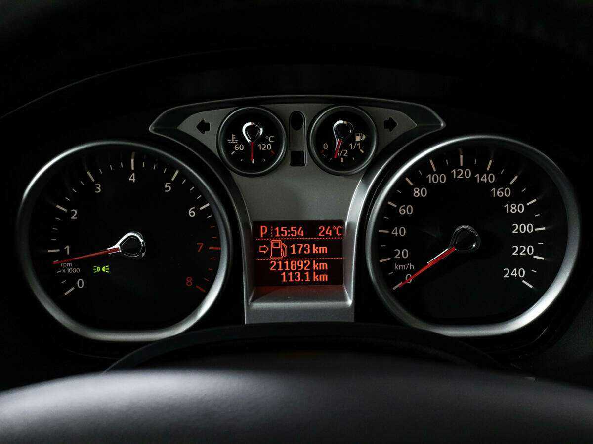 Ford Kuga с пробегом — 2012 год. Фото: #11