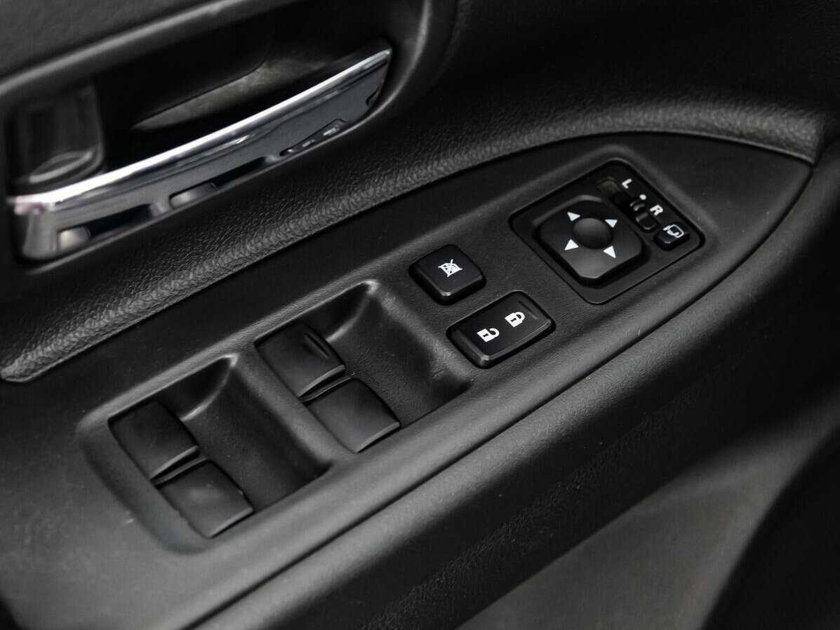 Mitsubishi Outlander с пробегом — 2014 год. Фото: #17