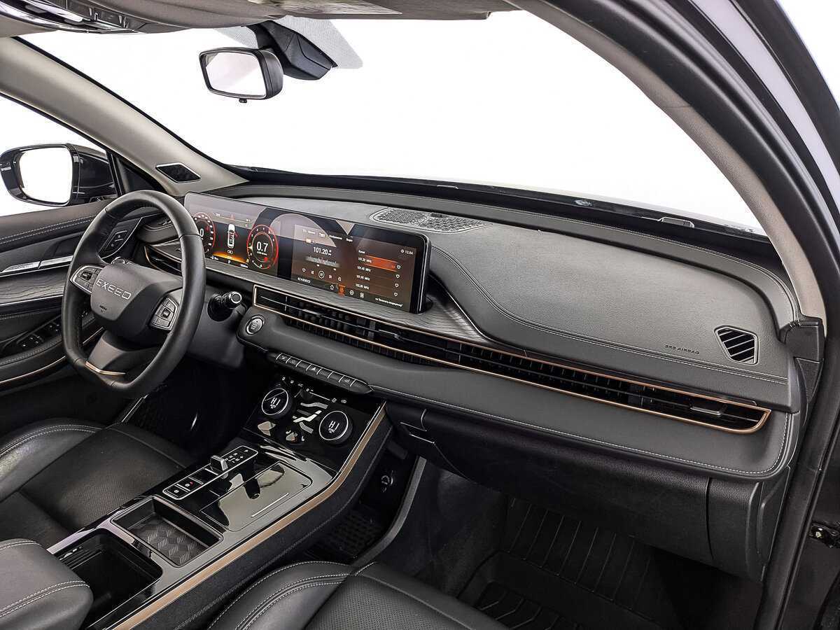 EXEED LX с пробегом — 2023 год. Фото: #11