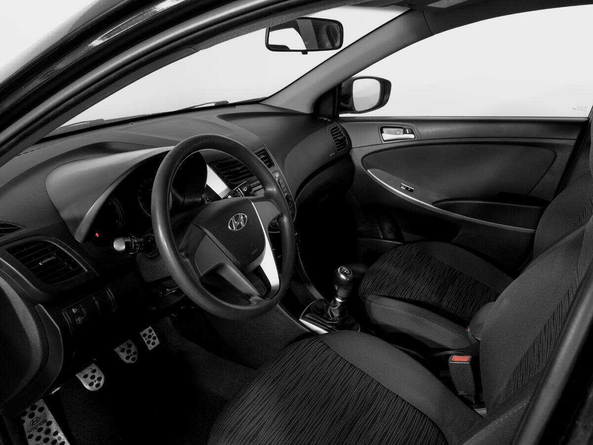 Hyundai Solaris с пробегом — 2016 год. Фото: #14