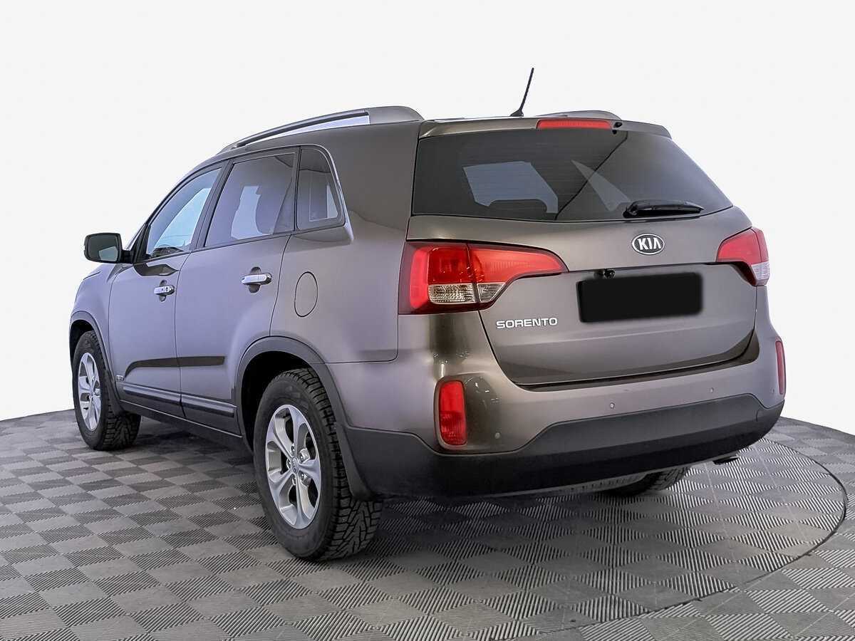 Kia Sorento с пробегом — 2016 год. Фото: #6
