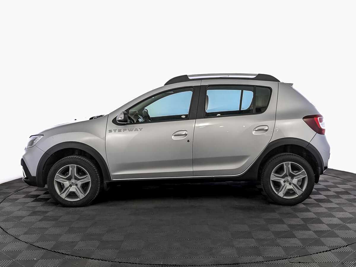 Renault Sandero с пробегом — 2019 год. Фото: #7
