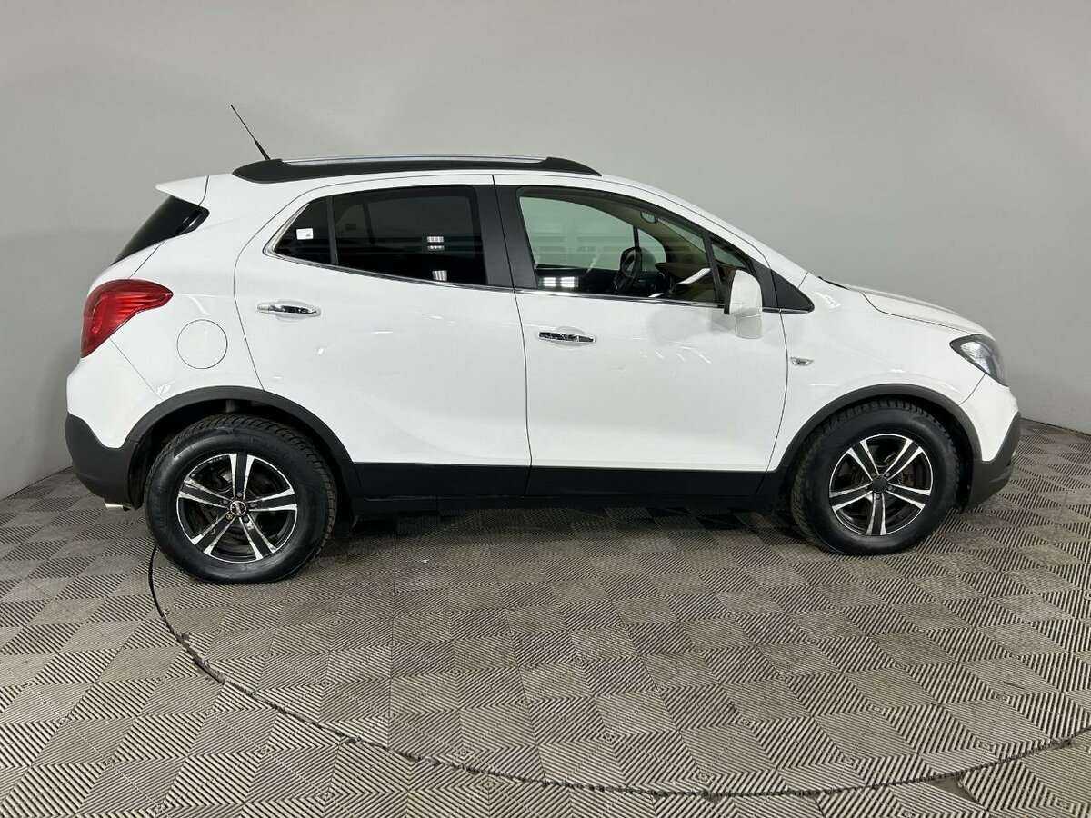 Opel Mokka с пробегом — 2013 год. Фото: #2