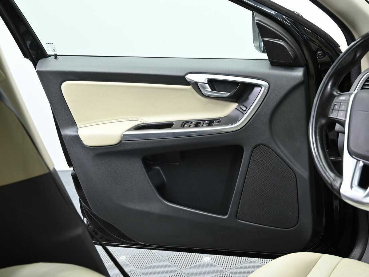 Volvo XC60 с пробегом — 2014 год. Фото: #15